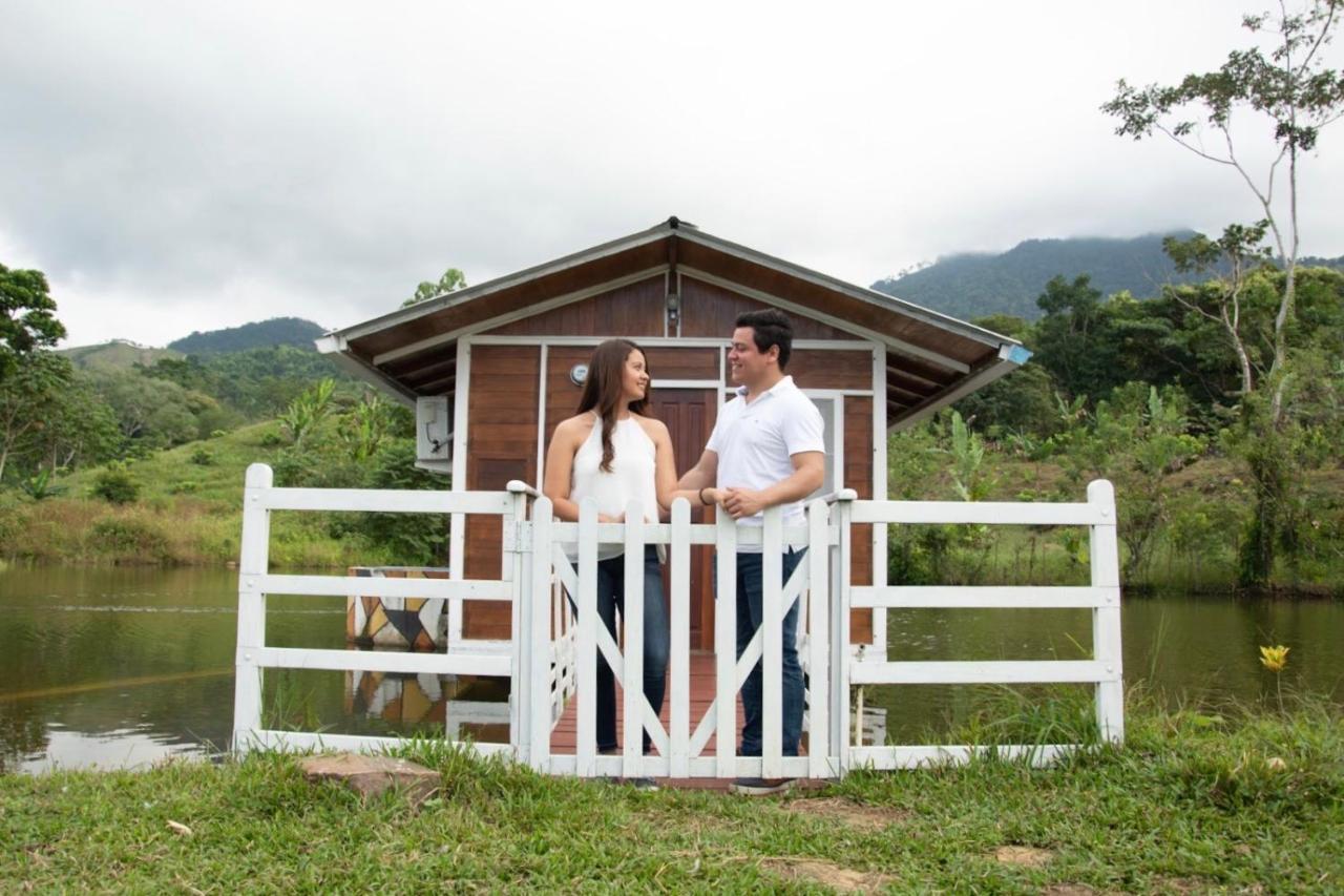 Hilamito Lodge Tela Bagian luar foto